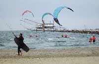 Adriatico Wind Club con AWC Kitecenter organizza corsi di kitesurf per principianti e per esperti